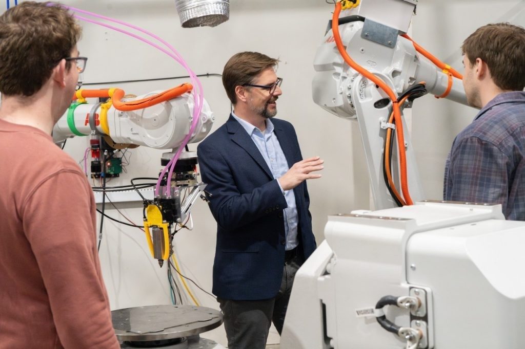 Researchers at Virginia Tech’s College of Engineering create novel 3D printing methods and new recyclable materials to improve the environmental footprint of wind turbine blade production.