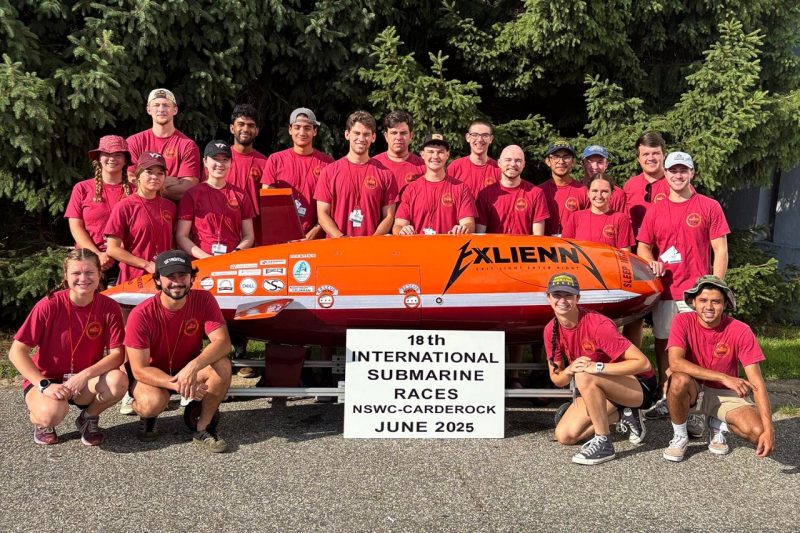 Members of the HPS team with EXLIENNI